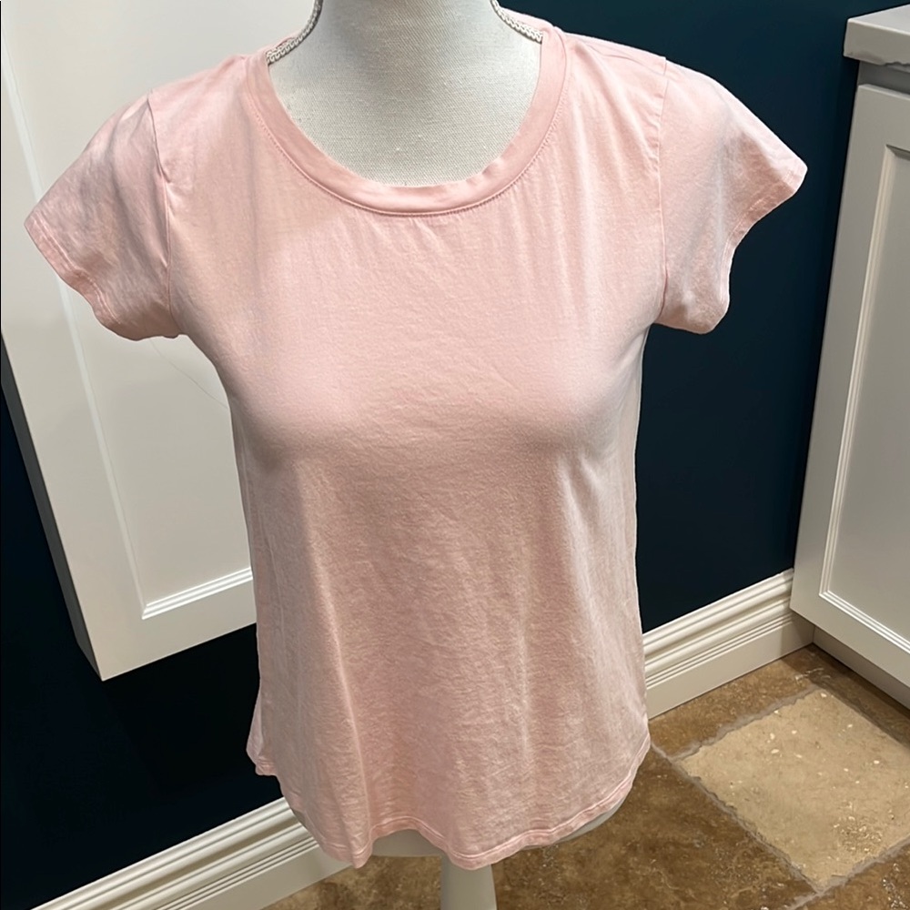 Cable & Guage soft pink short sleeve T shirt